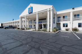 Гостиница Motel 6-Martinsburg, WV  Falling Waters
